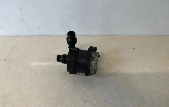 BMW X5 F15 Electric auxiliary coolant/water pump 8602021