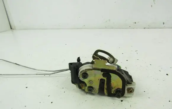Mitsubishi Lancer Rear door lock 