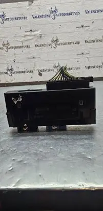 BMW 1 E81 E87 Comfort/convenience module 10681810 9150721
