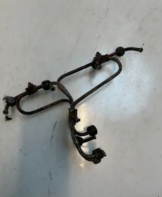 Volkswagen Transporter - Caravelle T3 Fuel injector supply line/pipe 323123