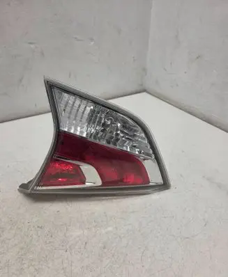 Nissan X-Trail T32 Tailgate rear/tail lights 