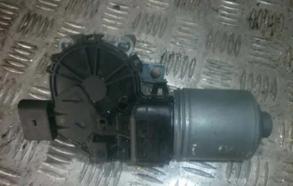 Ford Focus C-MAX Wiper motor 0390241723