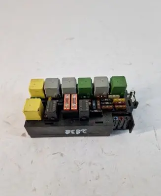 Mercedes-Benz ML W164 Fuse module A1645403472