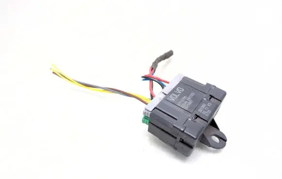 Volvo XC90 Seat heating relay 30710791