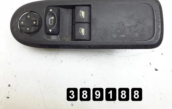 Peugeot 308 Electric window control switch 96565186