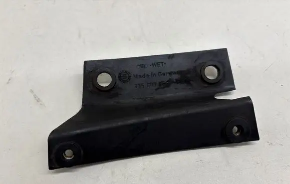 Audi Cabriolet B3 8G Rear bumper mounting bracket 895809556