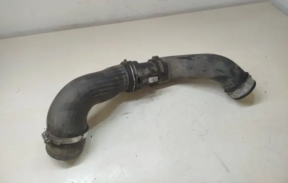 Volkswagen Transporter - Caravelle T5 Intercooler hose/pipe 7H0145955 7H0145958D