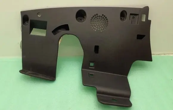 Dashboard lower bottom trim panel