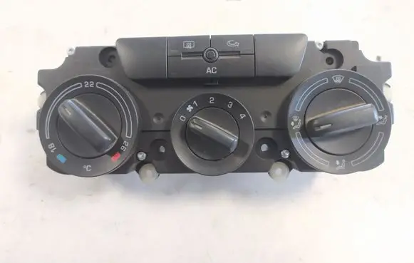Skoda Octavia Mk2 (1Z) Climate control unit 1Z0820047D