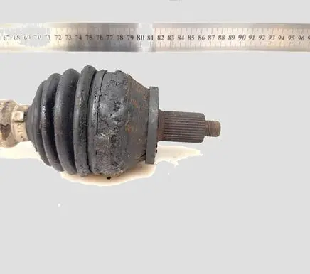 Volkswagen Polo IV 9N3 Front driveshaft