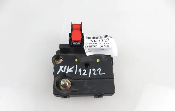 Mercedes-Benz S W220 Headlight ballast module Xenon 0005401950