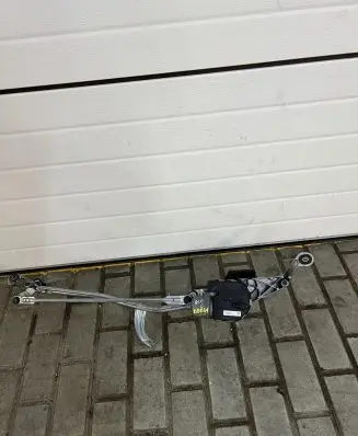 Mercedes-Benz GLC X253 C253 Front wiper linkage and motor A2538205500 D8621