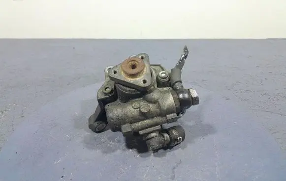 Audi A6 Allroad C6 Power steering pump 4F0145155H