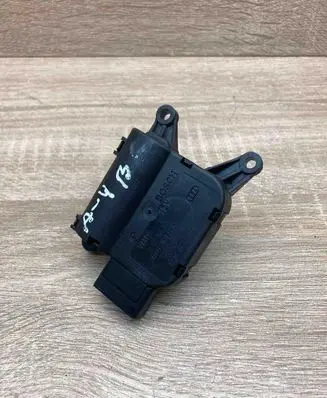 Audi A4 S4 B7 8E 8H Air flap motor/actuator 132801305 663834NC