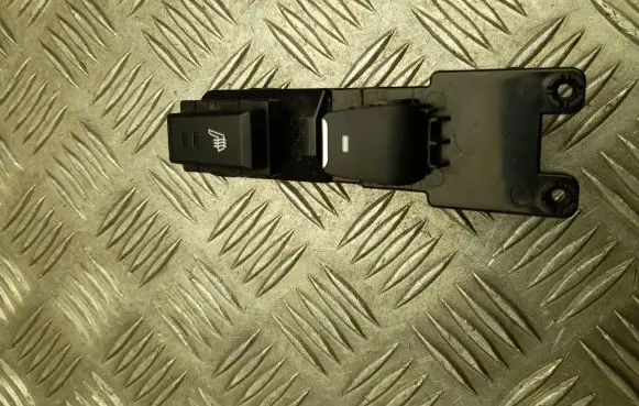 Hyundai Tucson TL Electric window control switch 93580D3000