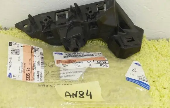 Ford Focus Front bumper mounting bracket JX7B-17D595-A