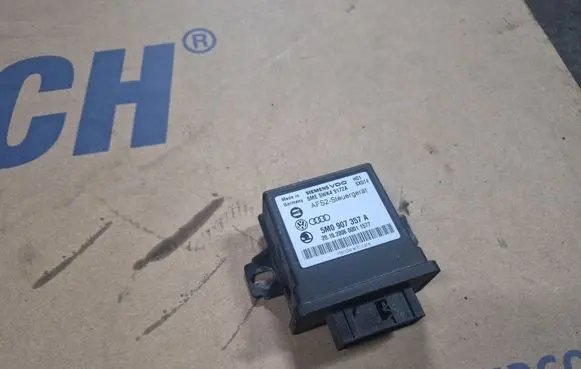 Volkswagen PASSAT B6 Light module LCM 5M0907357A 5WK49172A