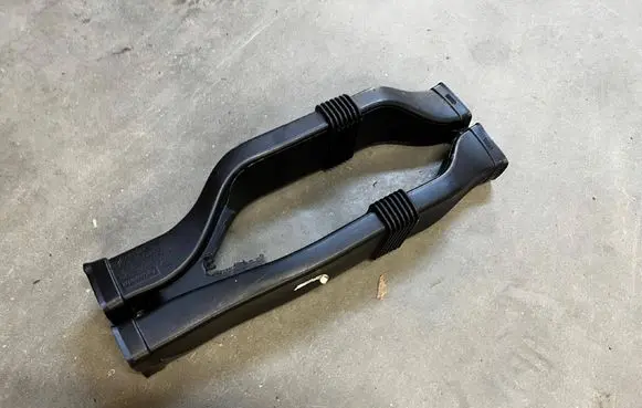 Peugeot 508 RXH Cabin air duct channel 9686453180