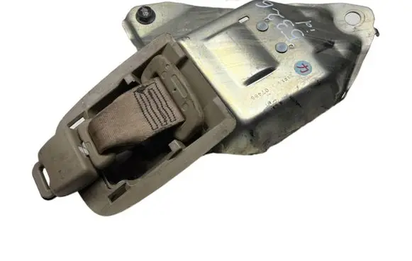 Toyota RAV 4 (XA30) Middle seatbelt (rear) C085407 G091801 G056702