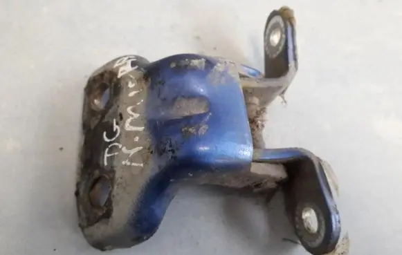 Nissan Micra Rear door lower hinge