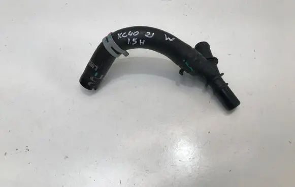 Volvo XC40 Engine coolant pipe/hose 32138587 8889691740