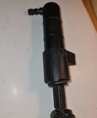 Mercedes-Benz E W212 Headlight washer spray nozzle 2128600047 8WT00944608