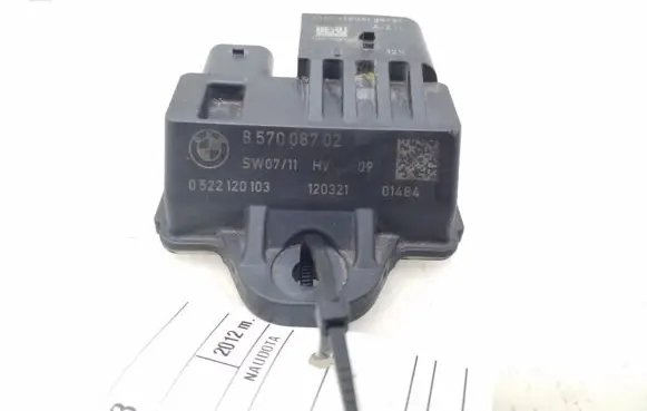 BMW 5 F10 F11 Glow plug pre-heat relay 8570087
