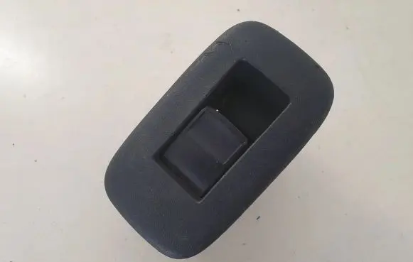 Toyota Auris 150 Electric window control switch