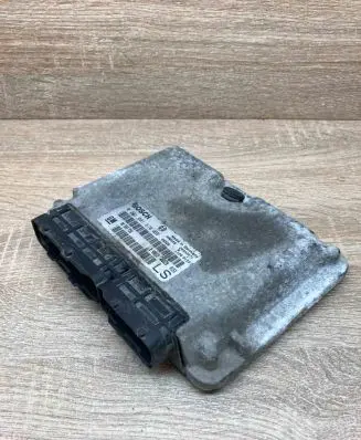 Opel Astra H Engine control unit/module ECU 90589736 0281001670