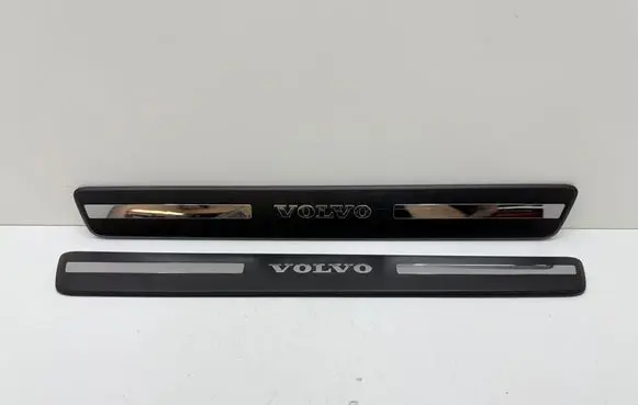 Volvo XC60 Front sill trim cover 31349213