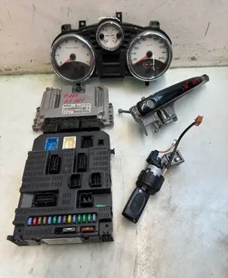 Peugeot 207 Engine control unit/module 9664738680