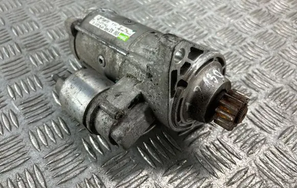 Volkswagen PASSAT B7 Starter motor 02E911023Q 2704110661 ESW20ER25