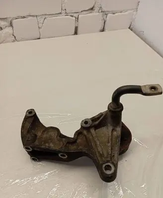 Volkswagen Transporter - Caravelle T4 Alternator belt tensioner 074903142F