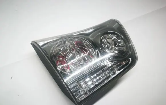 Lexus RX 330 - 350 - 400H Tailgate rear/tail lights