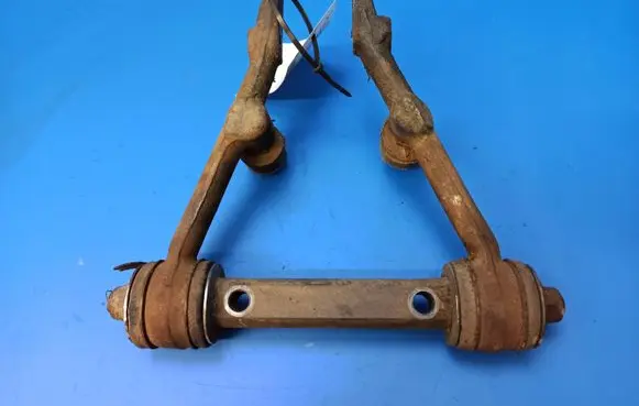 Jaguar XJS Front lower control arm/wishbone