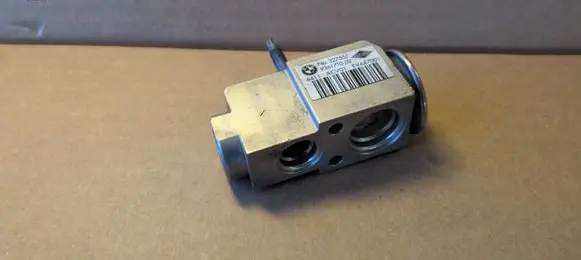BMW 5 G30 G31 G38 Air conditioning (A/C) expansion valve 936171002 327551