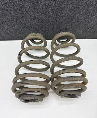 Opel Zafira C Rear coil spring