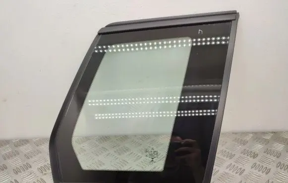 Mercedes-Benz GLK (X204) Rear side window 43R00049 A2046705400 A2046700712