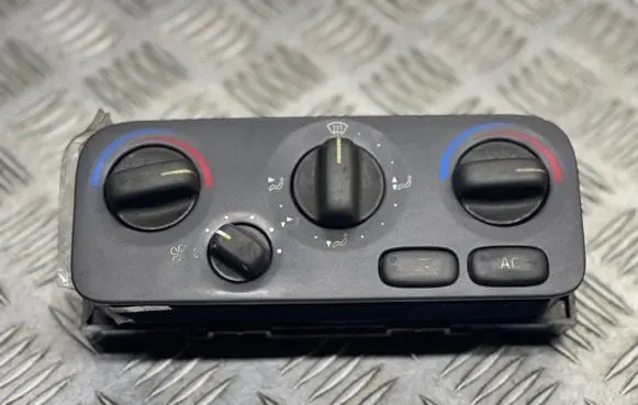 Volvo V70 Climate control unit 9171443 9400802