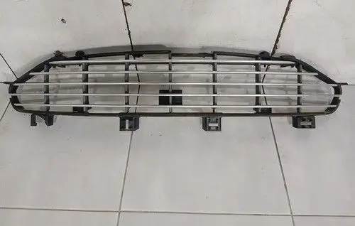 Aston Martin DB9 Front bumper lower grill 9G437111007