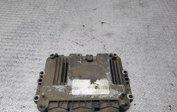 Nissan Primera Engine control unit/module 8200391966
