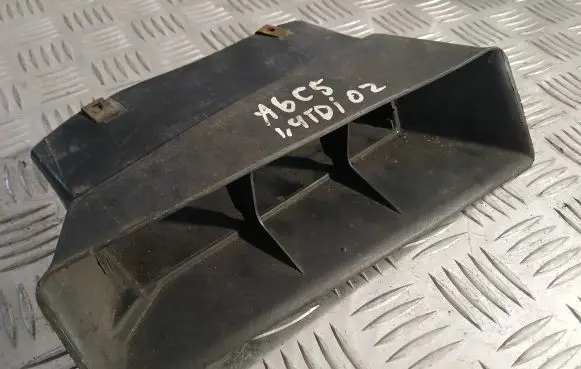 Audi A6 S6 C5 4B Air intake duct part 4B0129617C