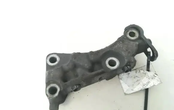 Citroen C3 Engine mounting bracket 9637558580
