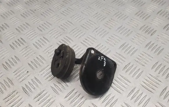 Jaguar XF Muffler mount bracket/holder 