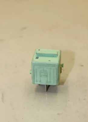 BMW 3 E90 E91 Fuse 2313455314 8373700 6136