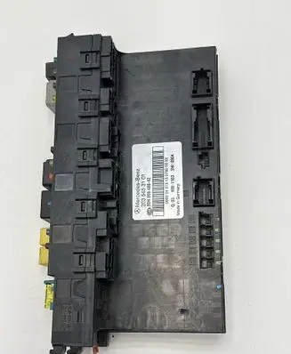 Mercedes-Benz C W203 SAM control unit 2035453101