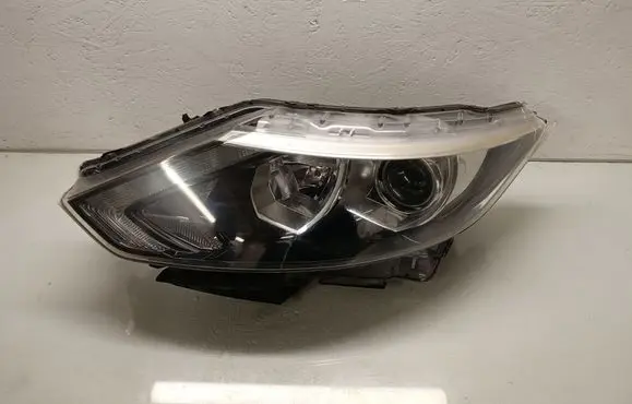 Nissan Qashqai Headlight/headlamp 10018013
