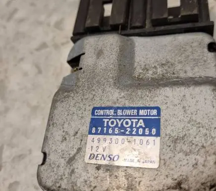Lexus IS 200-300 Heater blower motor/fan resistor 4993001061 8716522050