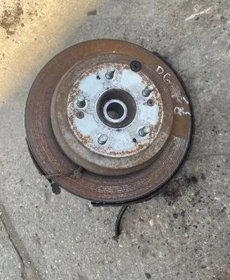 Honda CR-V Rear wheel hub