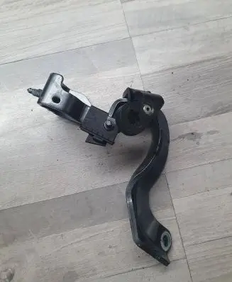 Audi A6 S6 C6 4F Tailgate/trunk/boot hinge 4f9827299d